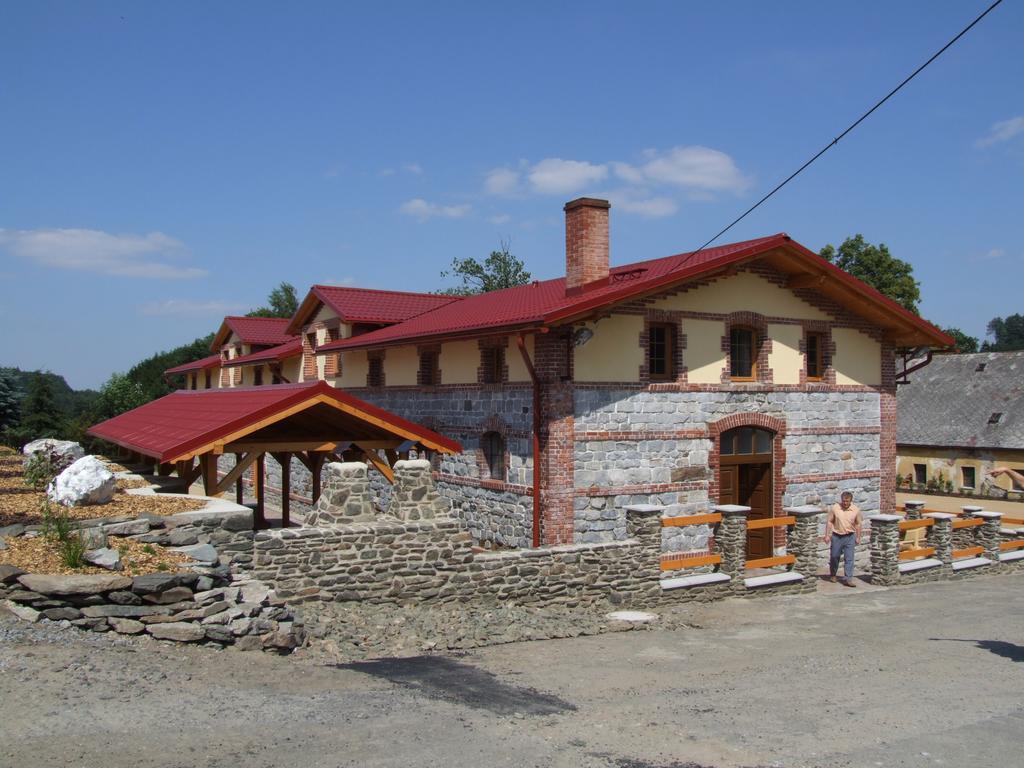 Ranc Pod Rejvizem Zlaté Hory Exterior foto